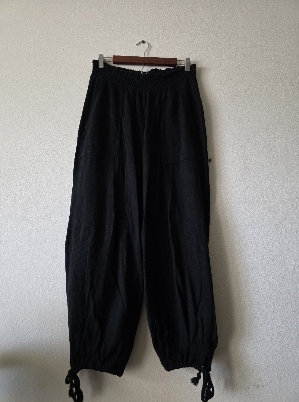 Universal Thread Black Drawstring Hem Women's Jogger Pants